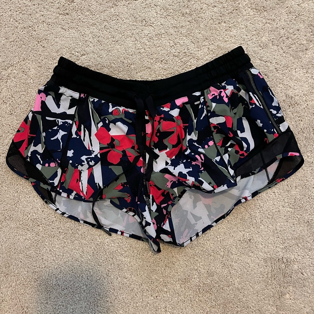 Lululemon Hot Shorts size 10